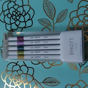 Uni Emott Ever Fine Color Liner Nwt